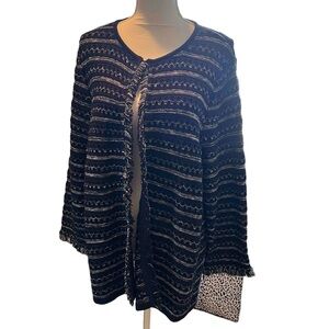 Chicos Women's Navy and White Patterned Sweater